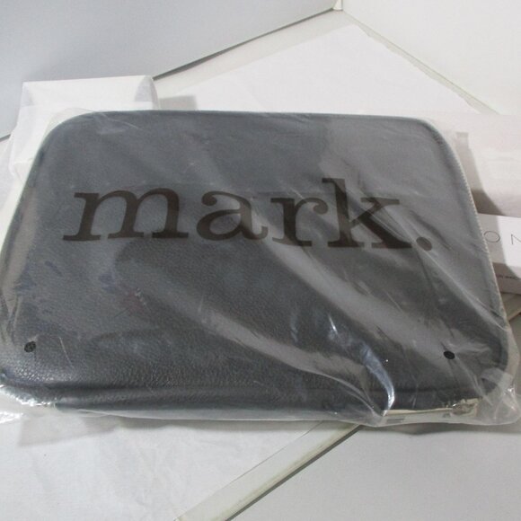 Bundle Lot of NIB  Avon Products Jewelry Earrings Necklace Tablet Makeup Case - Picture 4 of 6